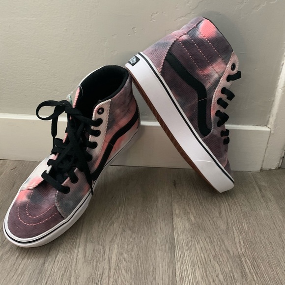 Vans Shoes - Vans blotched comfycush sk8-hi sneakers